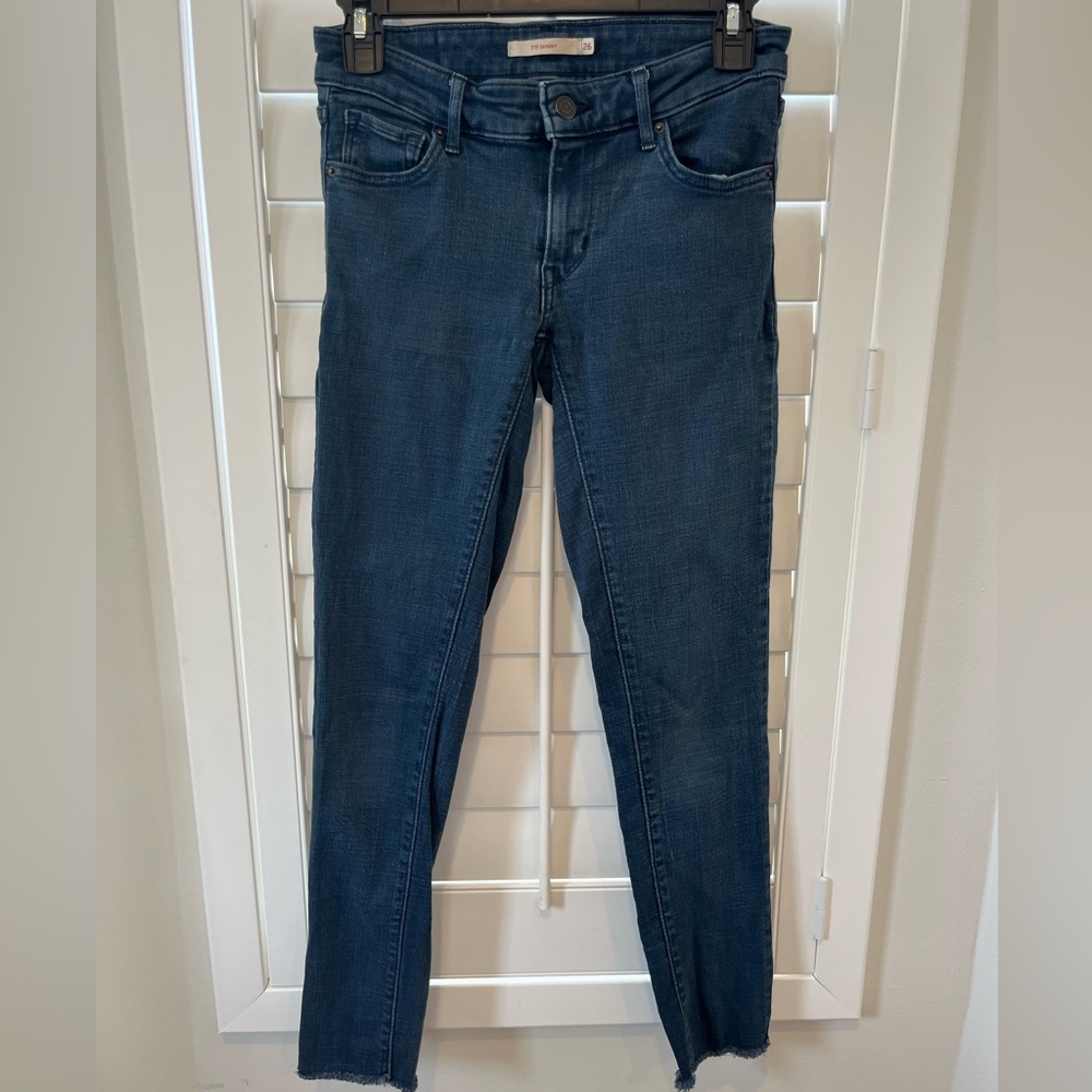 LEVI’S 711 Skinny Jeans Size 26